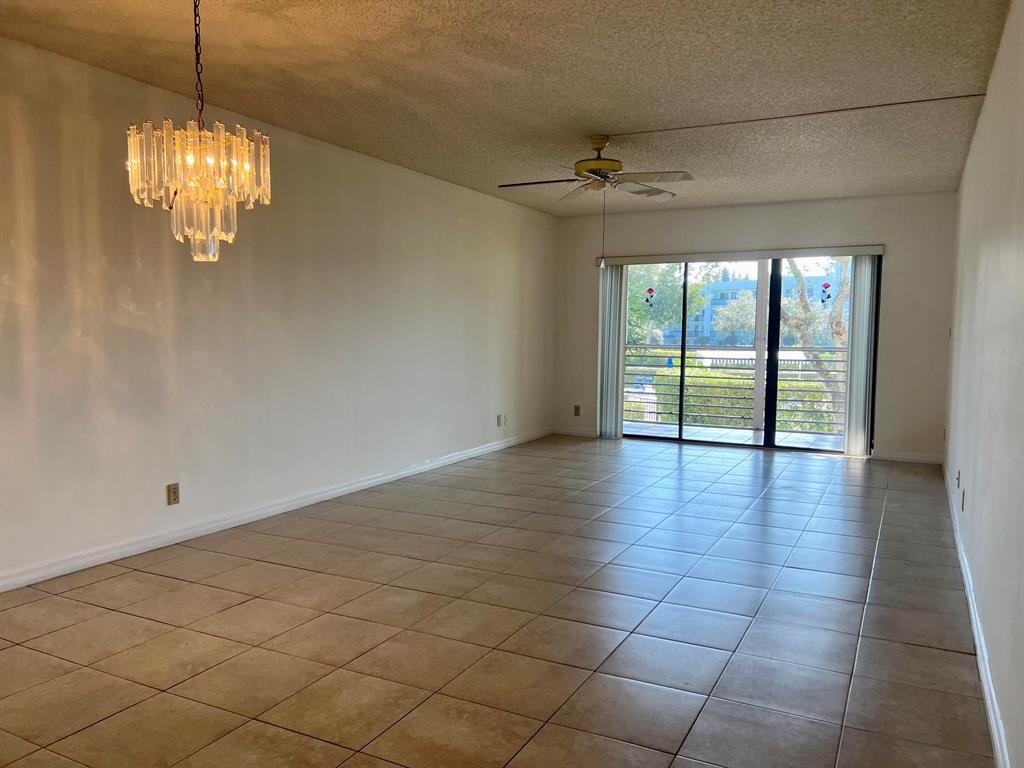 POINCIANA LAKES CONDO - Residential Lease