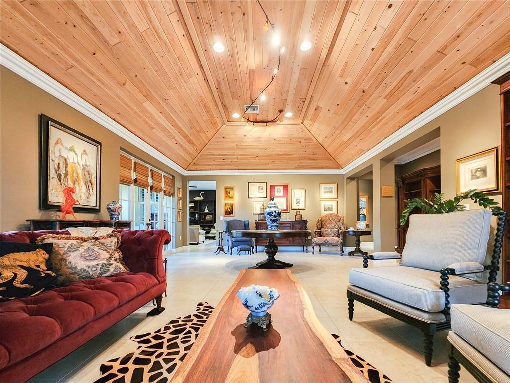 2815 Saint Barts Square