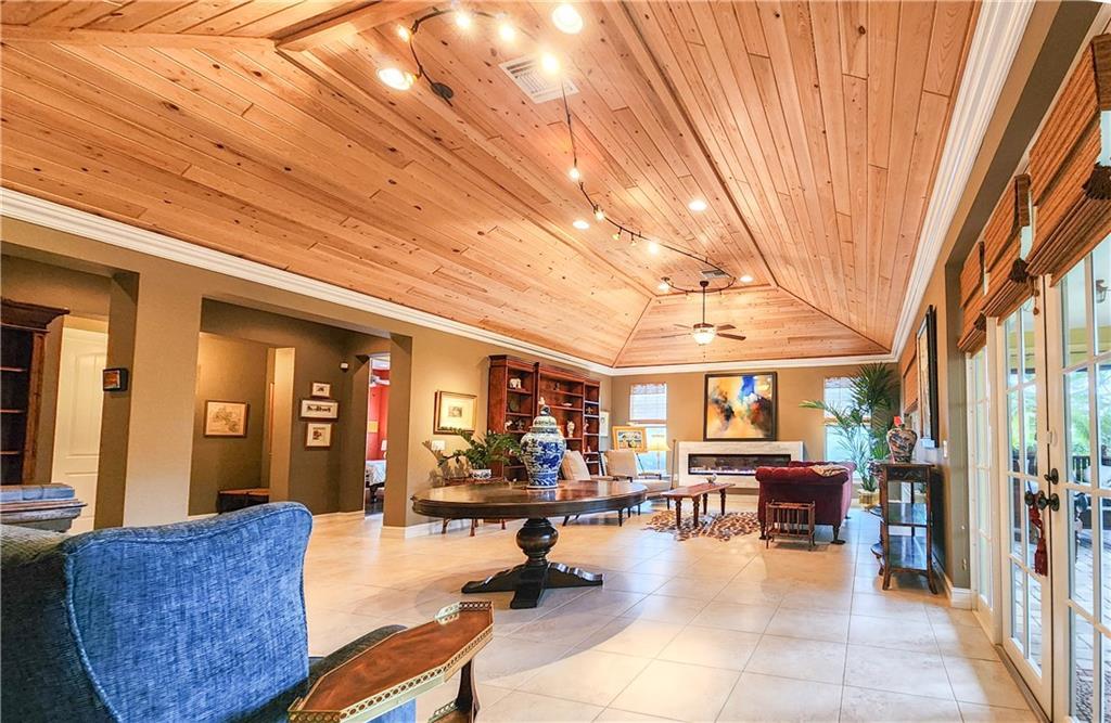 2815 Saint Barts Square