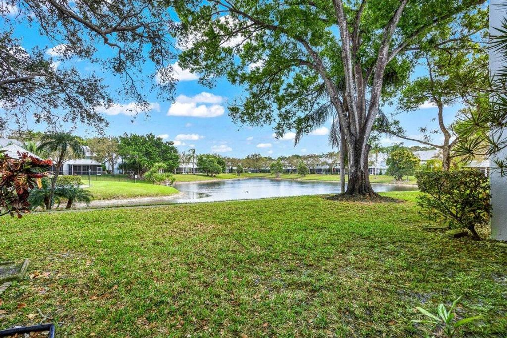 Photo of 6109 Old Court Road #238, Boca Raton, FL 33433 (MLS # R11065769)