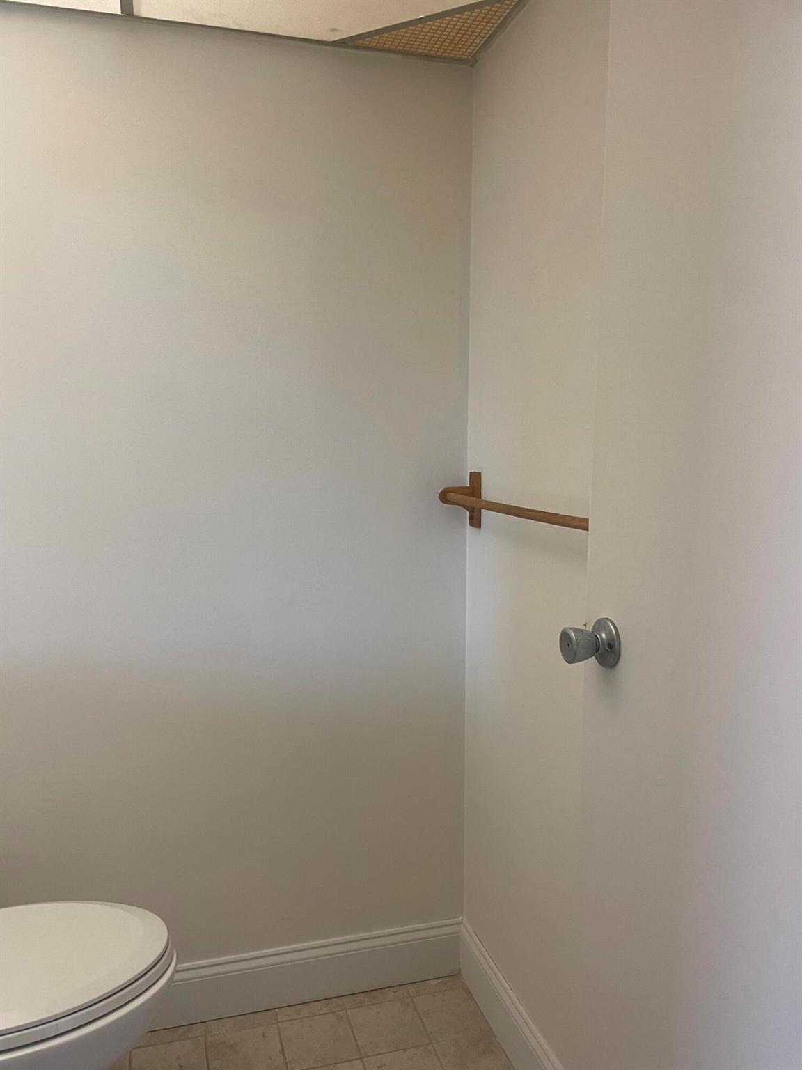 KINGS POINT SAXONY CONDOS - Residential