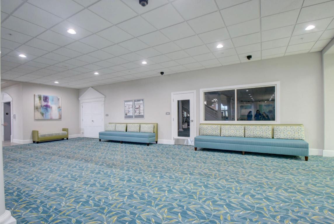 KINGS POINT SAXONY CONDOS - Residential