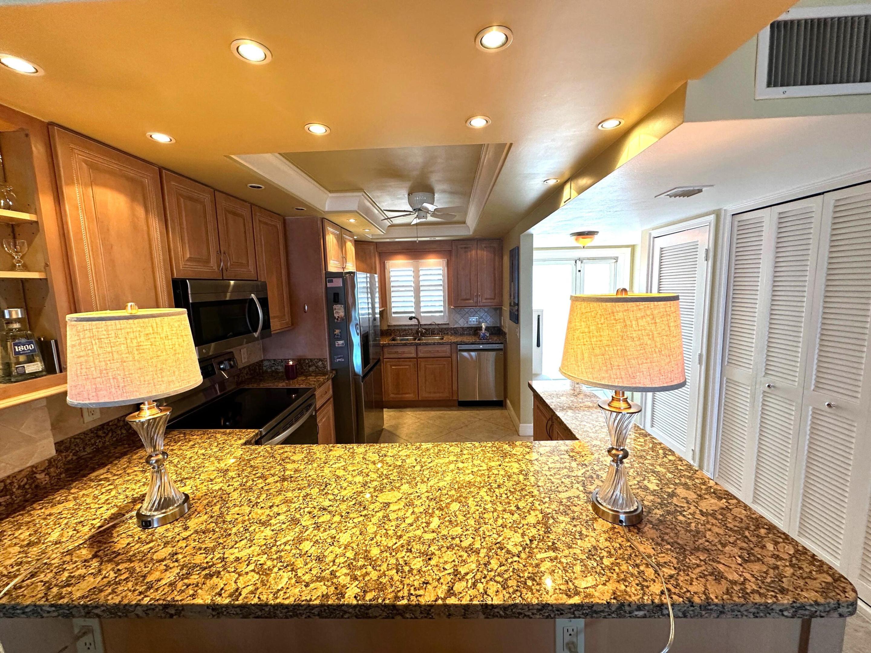 BERMUDA HOUSE CONDOMINIUM - Residential