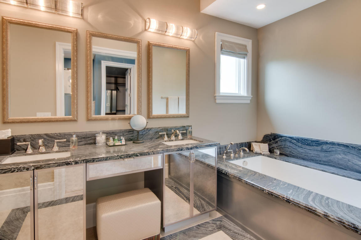 OLD PALM - Residential