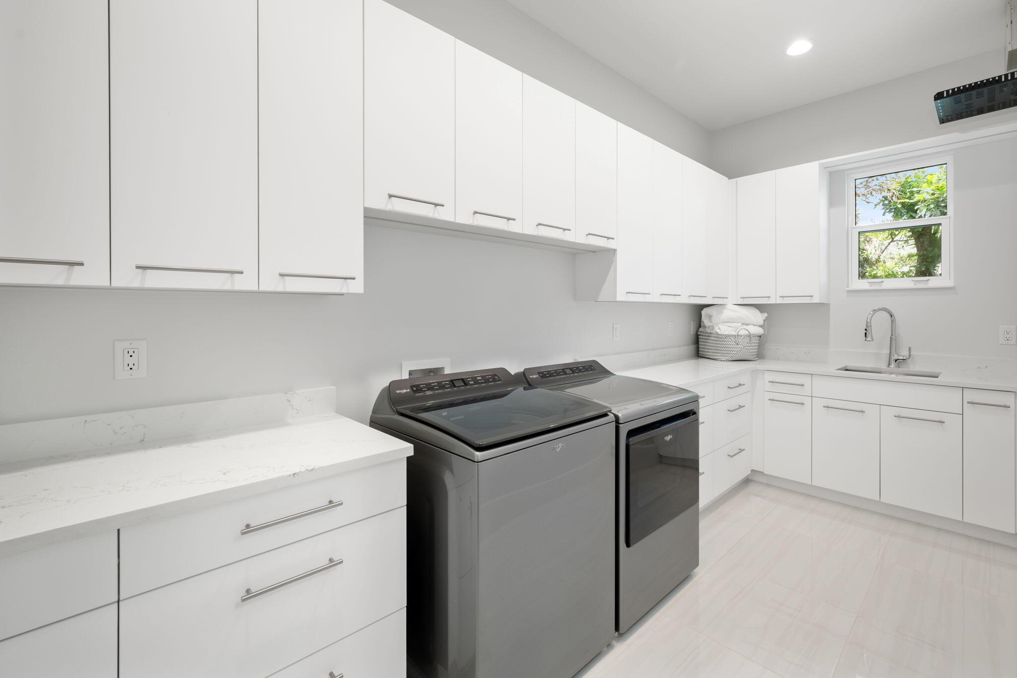 RIVERSIDE PARK - Residential