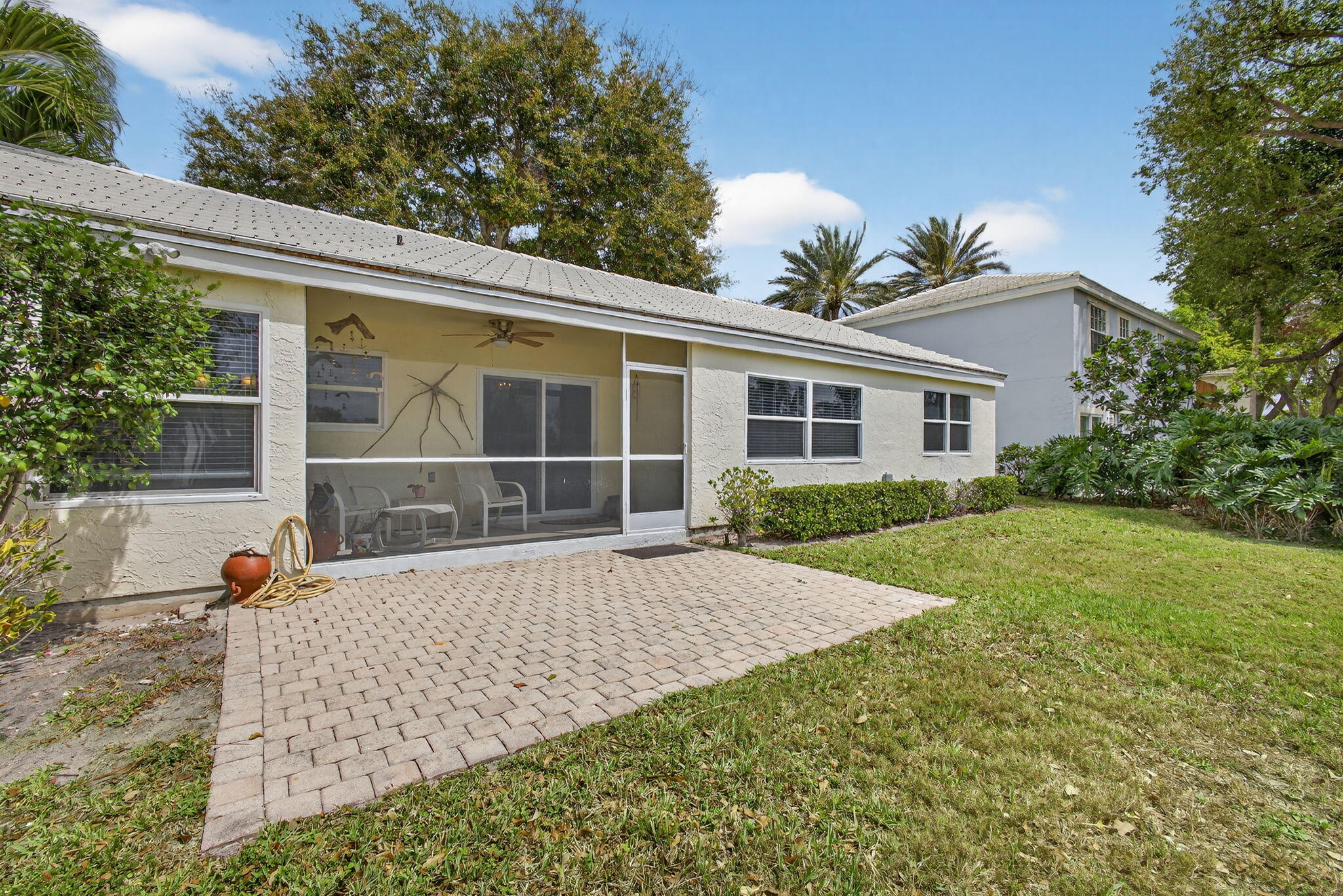 NORTH PASSAGE - Residential Lease