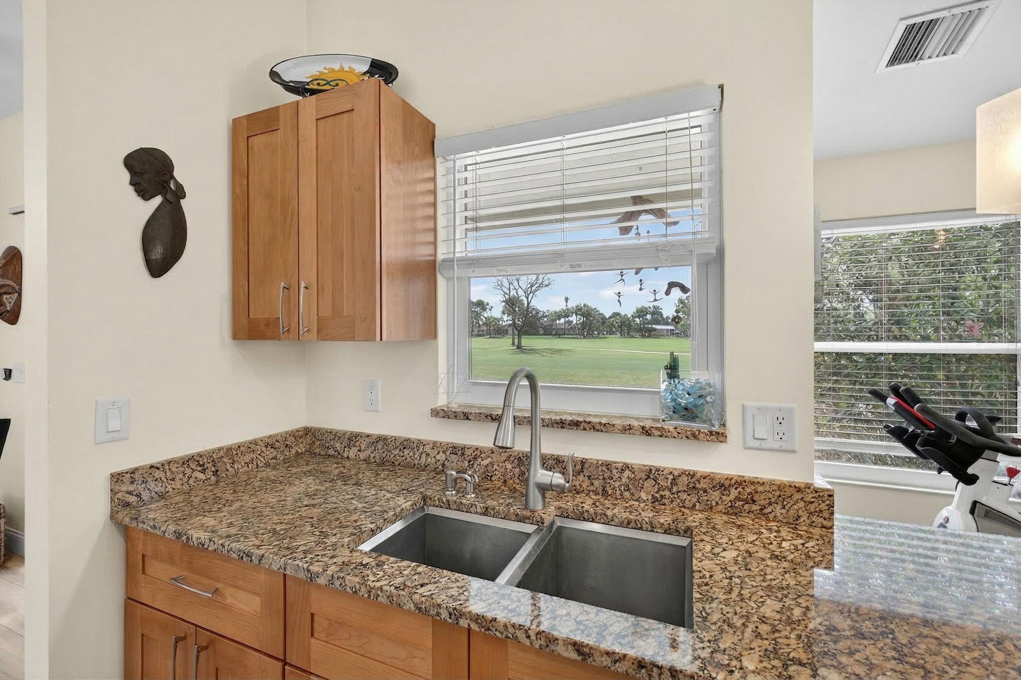 NORTH PASSAGE - Residential Lease