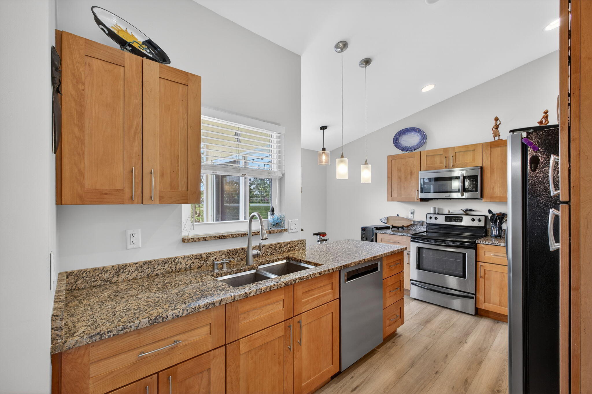 NORTH PASSAGE - Residential Lease