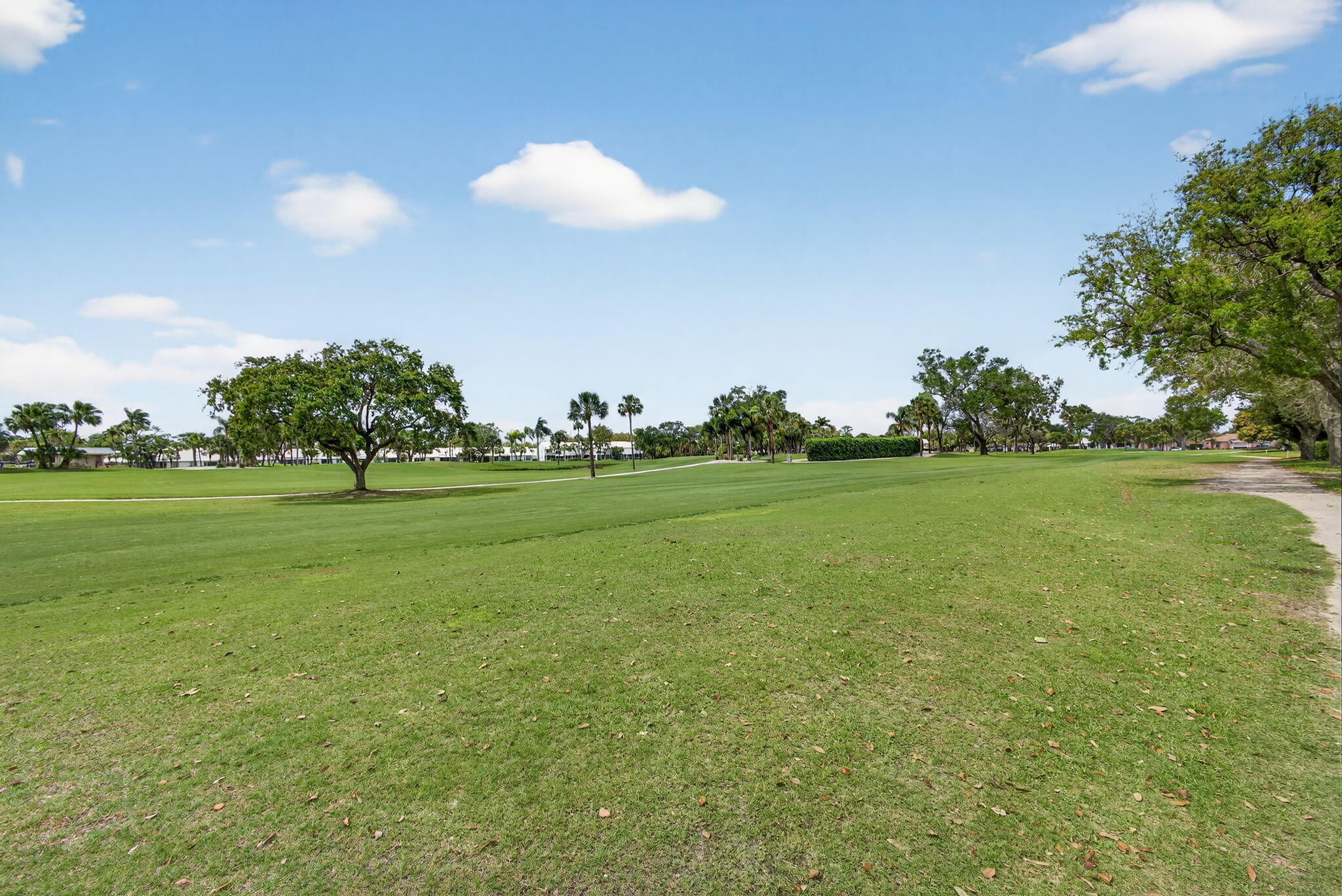 NORTH PASSAGE - Residential Lease