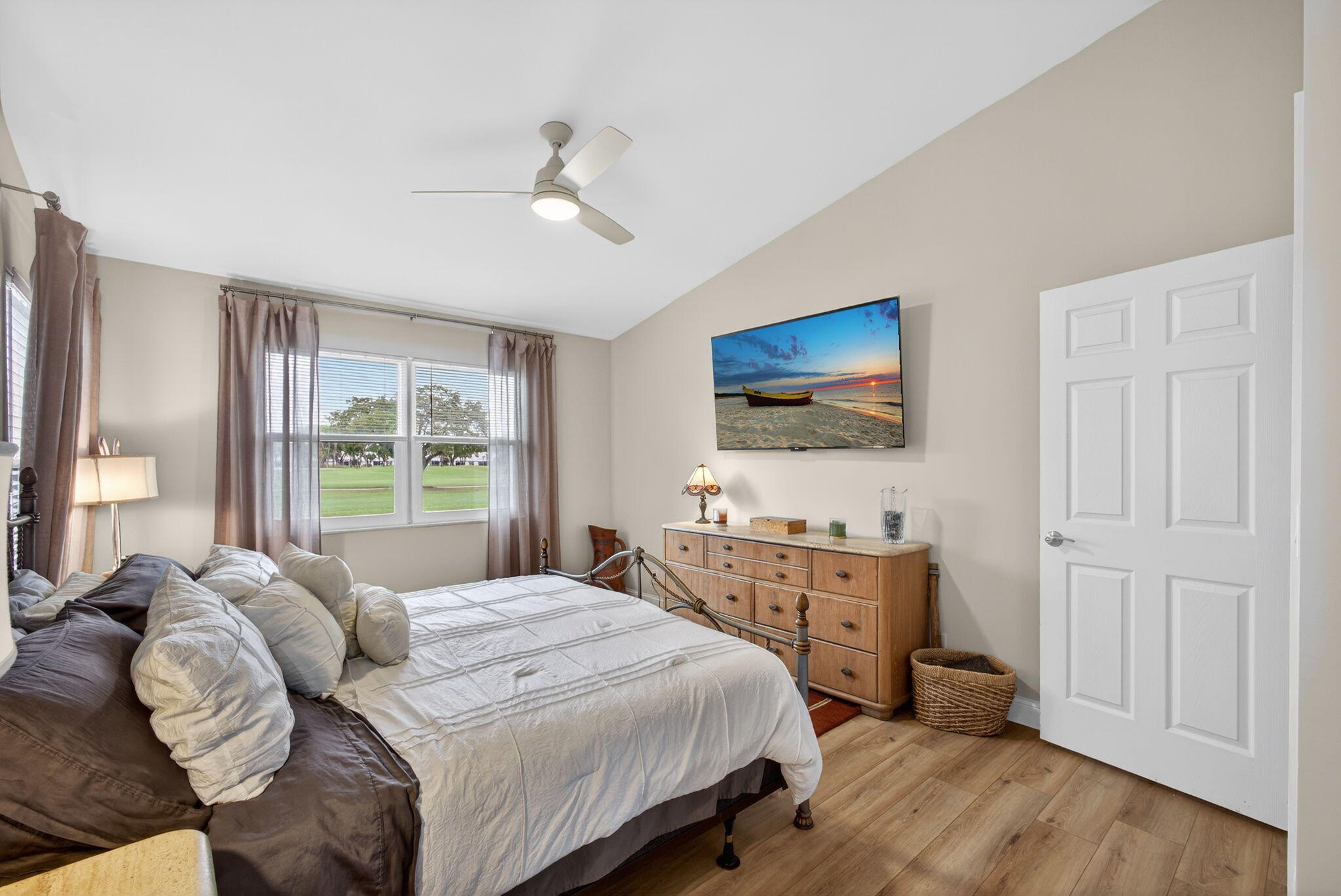 NORTH PASSAGE - Residential Lease