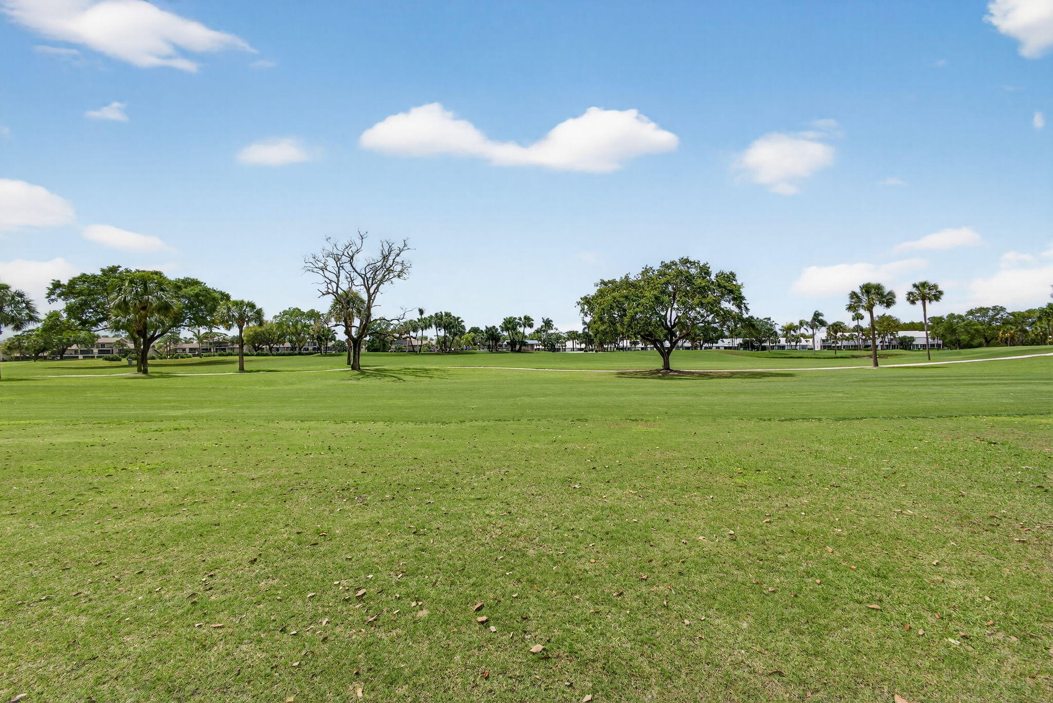 NORTH PASSAGE - Residential Lease