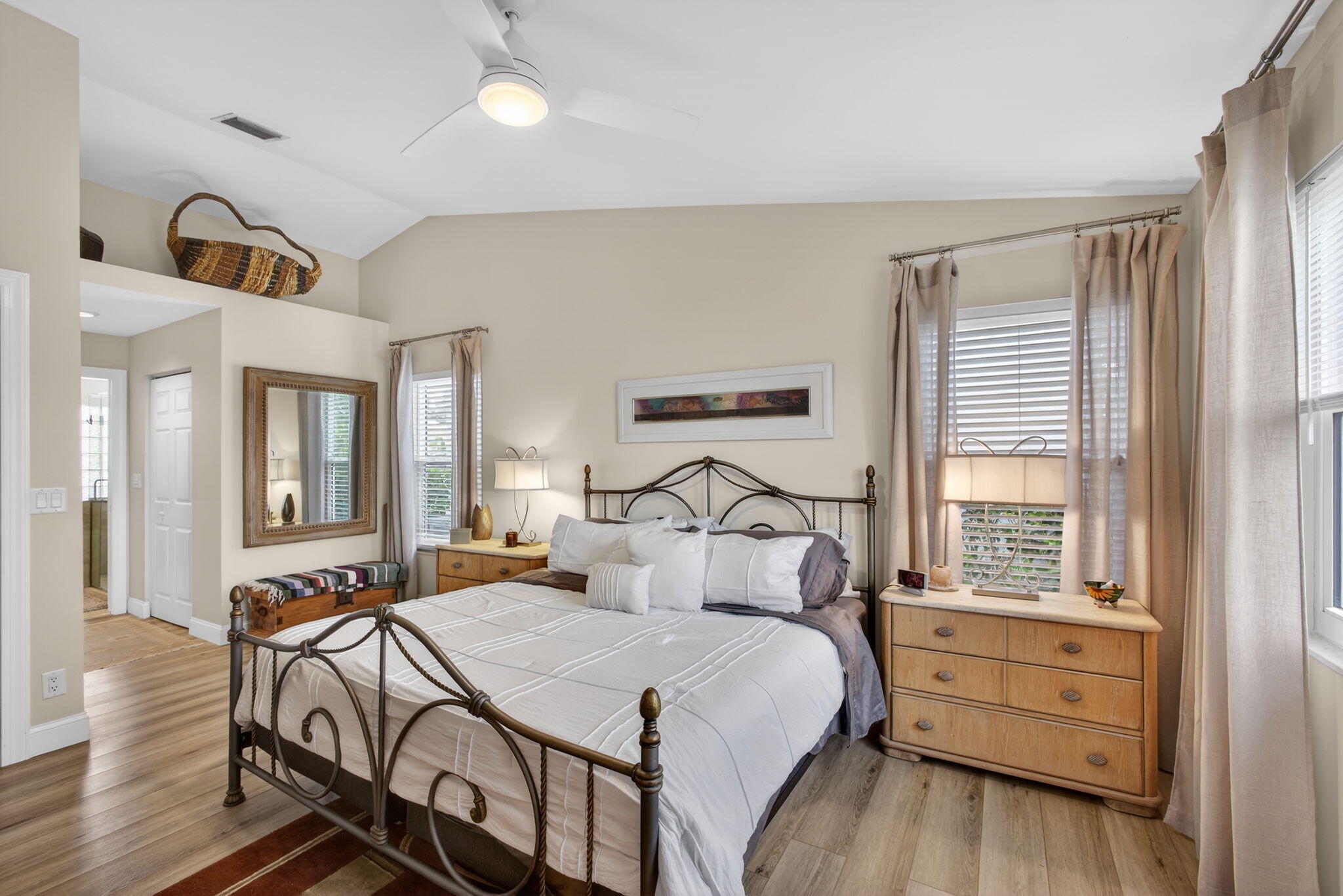 NORTH PASSAGE - Residential Lease