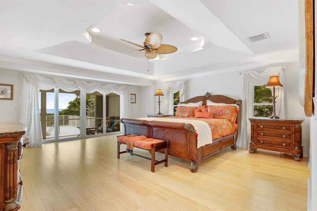 OCEAN RIDGE - Residential