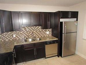 RACQUET CLUB APARTMENTS AT - Residential