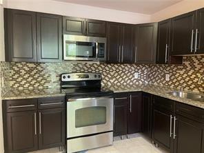 RACQUET CLUB APARTMENTS AT - Residential