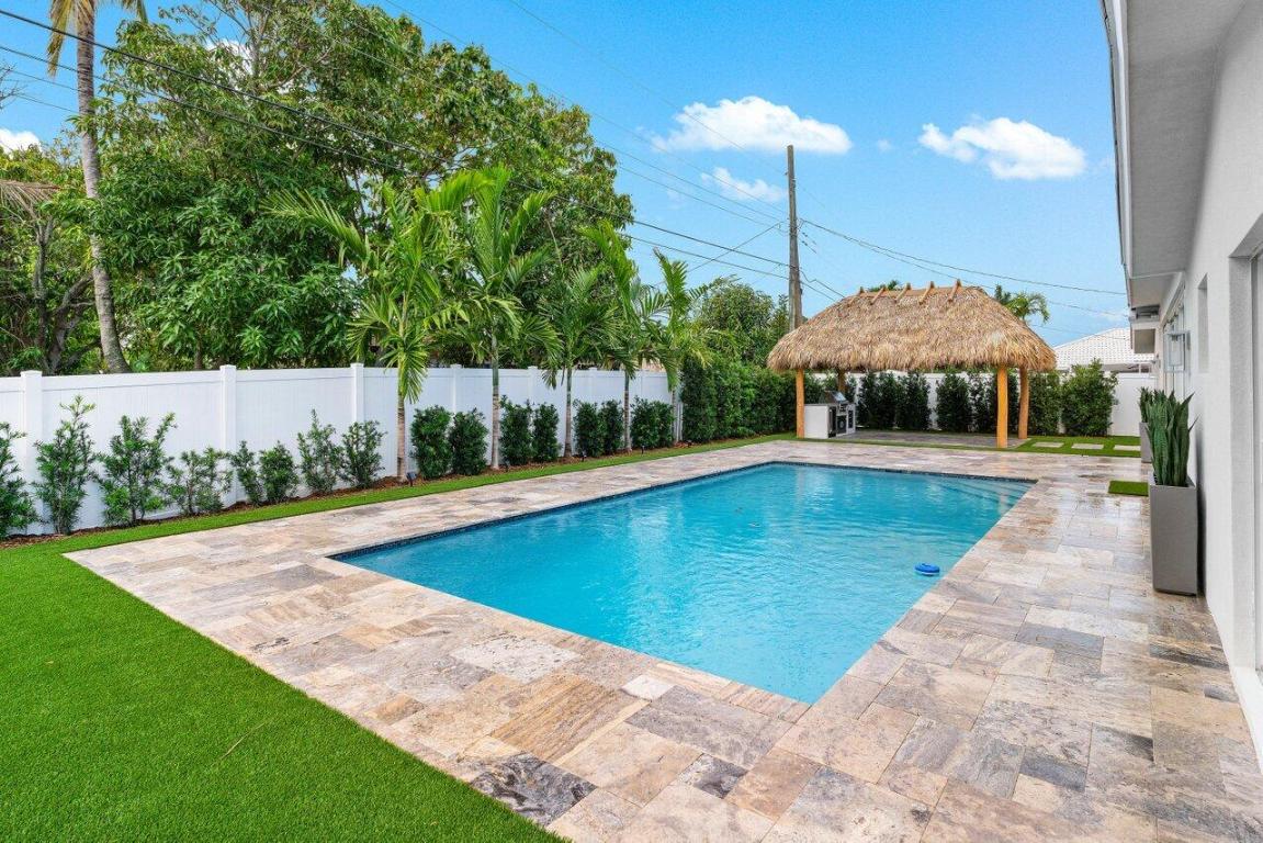 FOREST HILLS - Residential