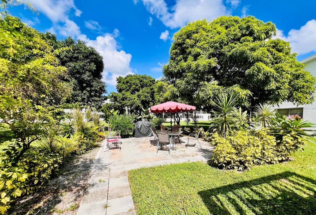 Photo of 362 Sheffield O, West Palm Beach, FL 33417 (MLS # R11134870)