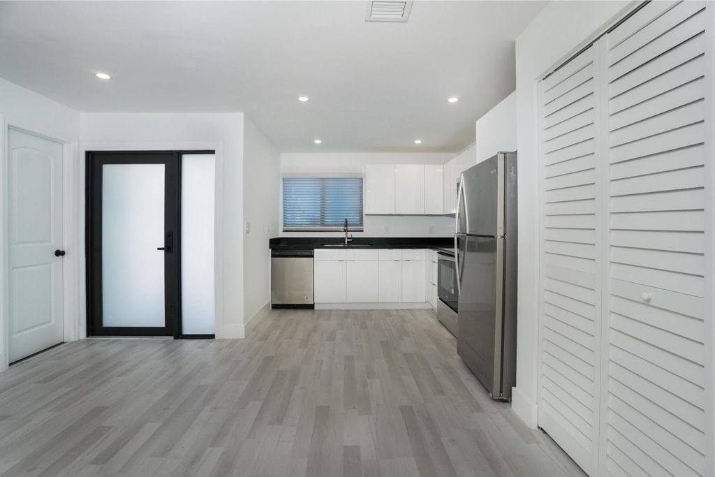 Photo of 4311 NW 115th Avenue, Coral Springs, FL 33065 (MLS # B26018485)