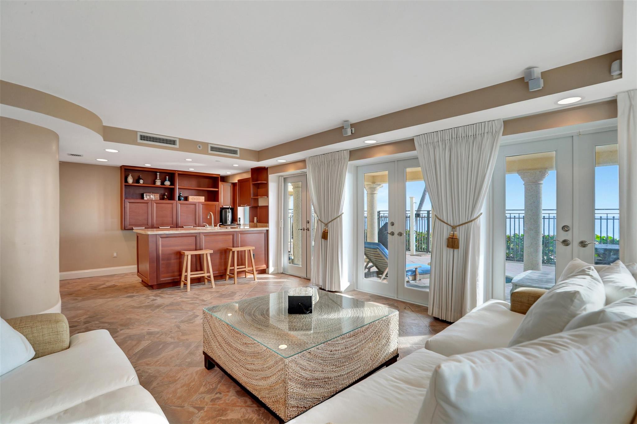 ORIANA AT LAUDERDALE - Residential