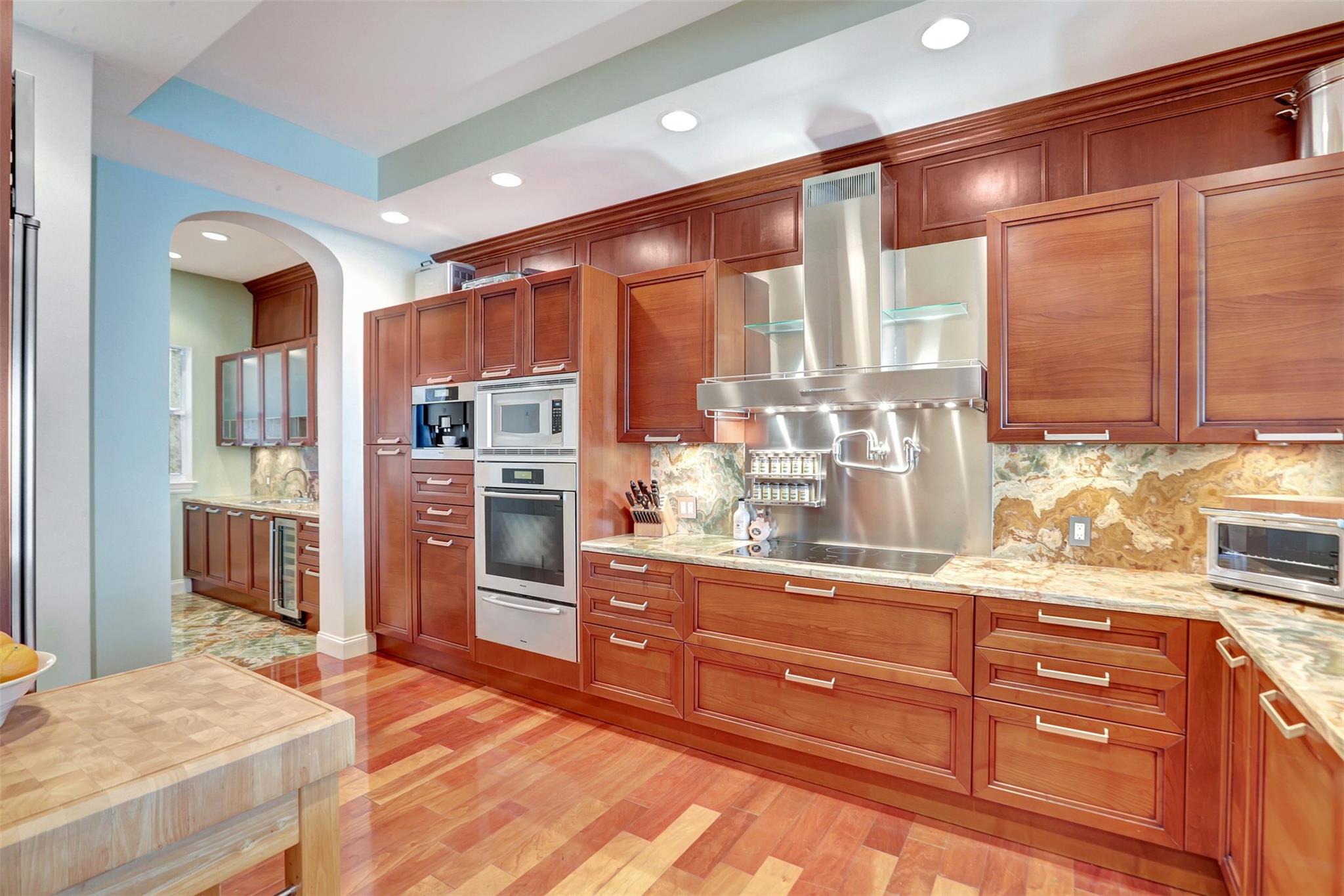 ORIANA AT LAUDERDALE - Residential