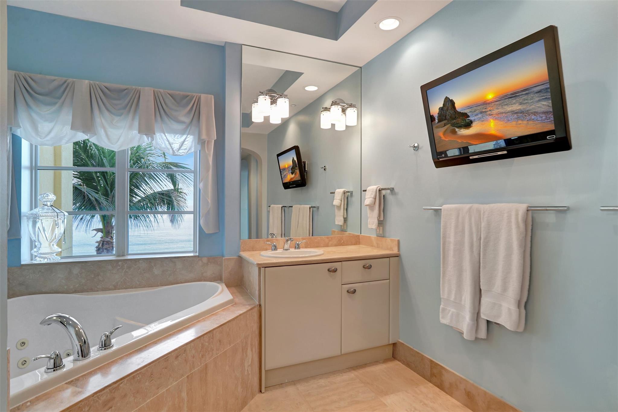 ORIANA AT LAUDERDALE - Residential