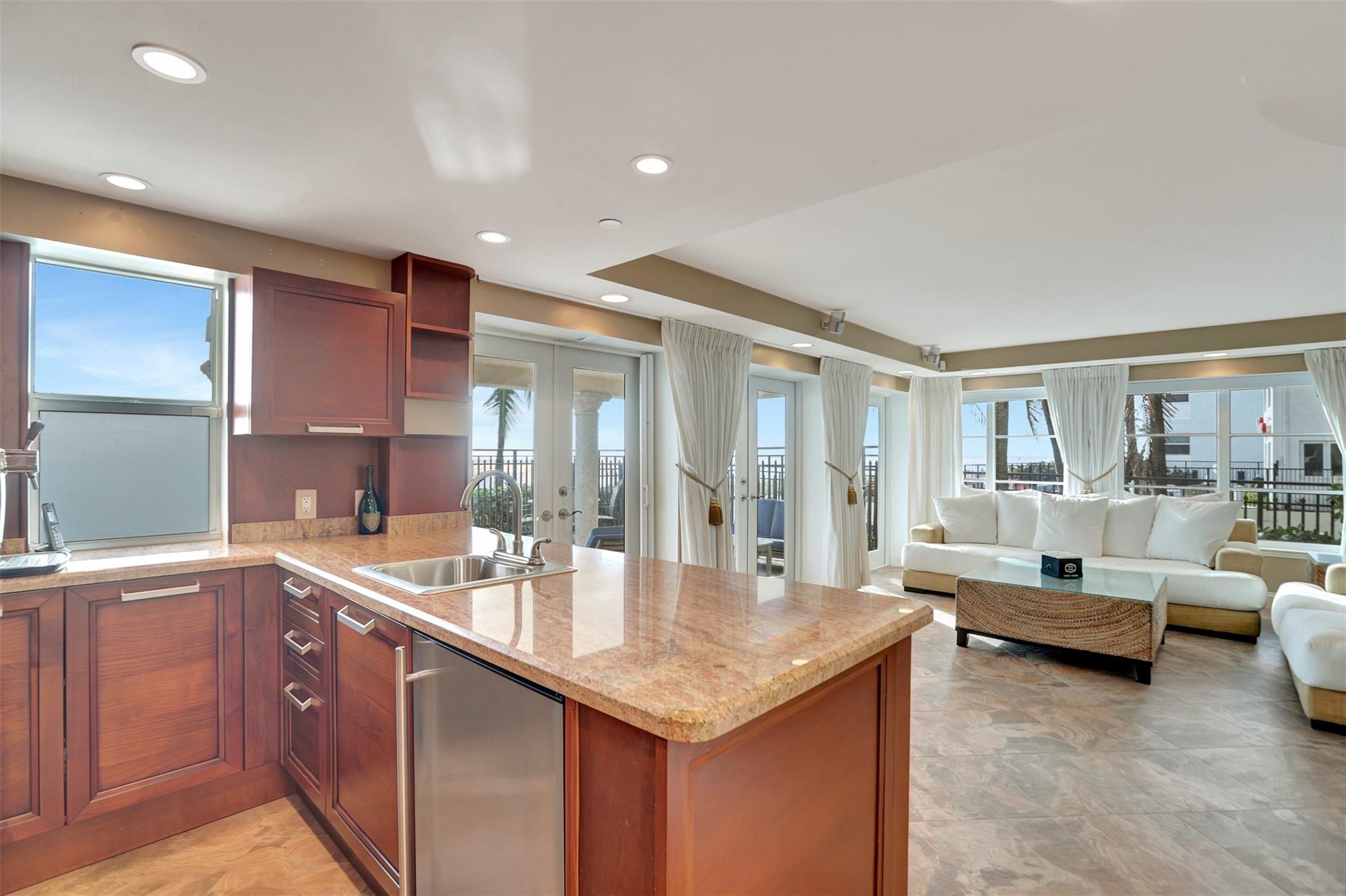 ORIANA AT LAUDERDALE - Residential