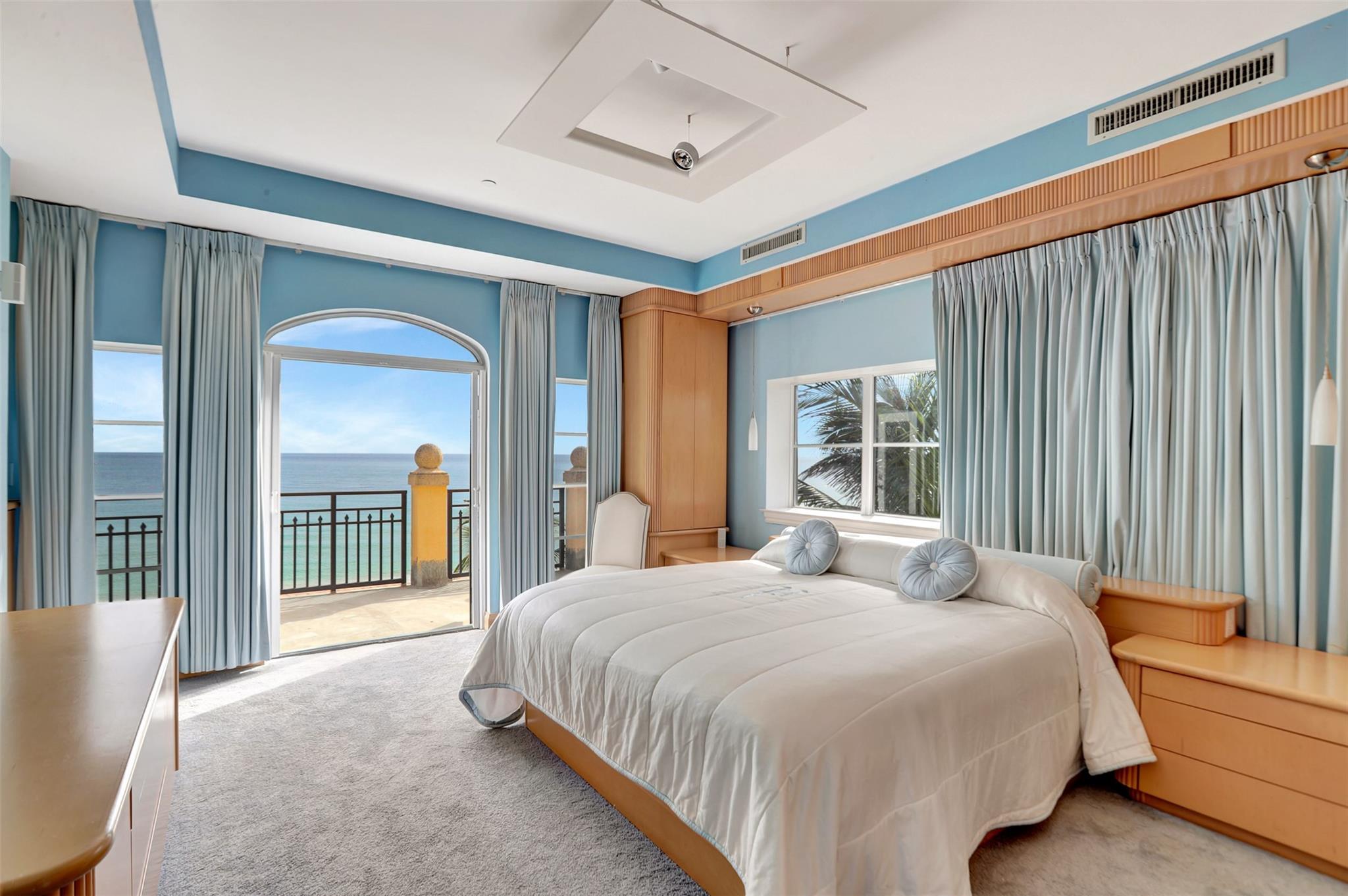 ORIANA AT LAUDERDALE - Residential