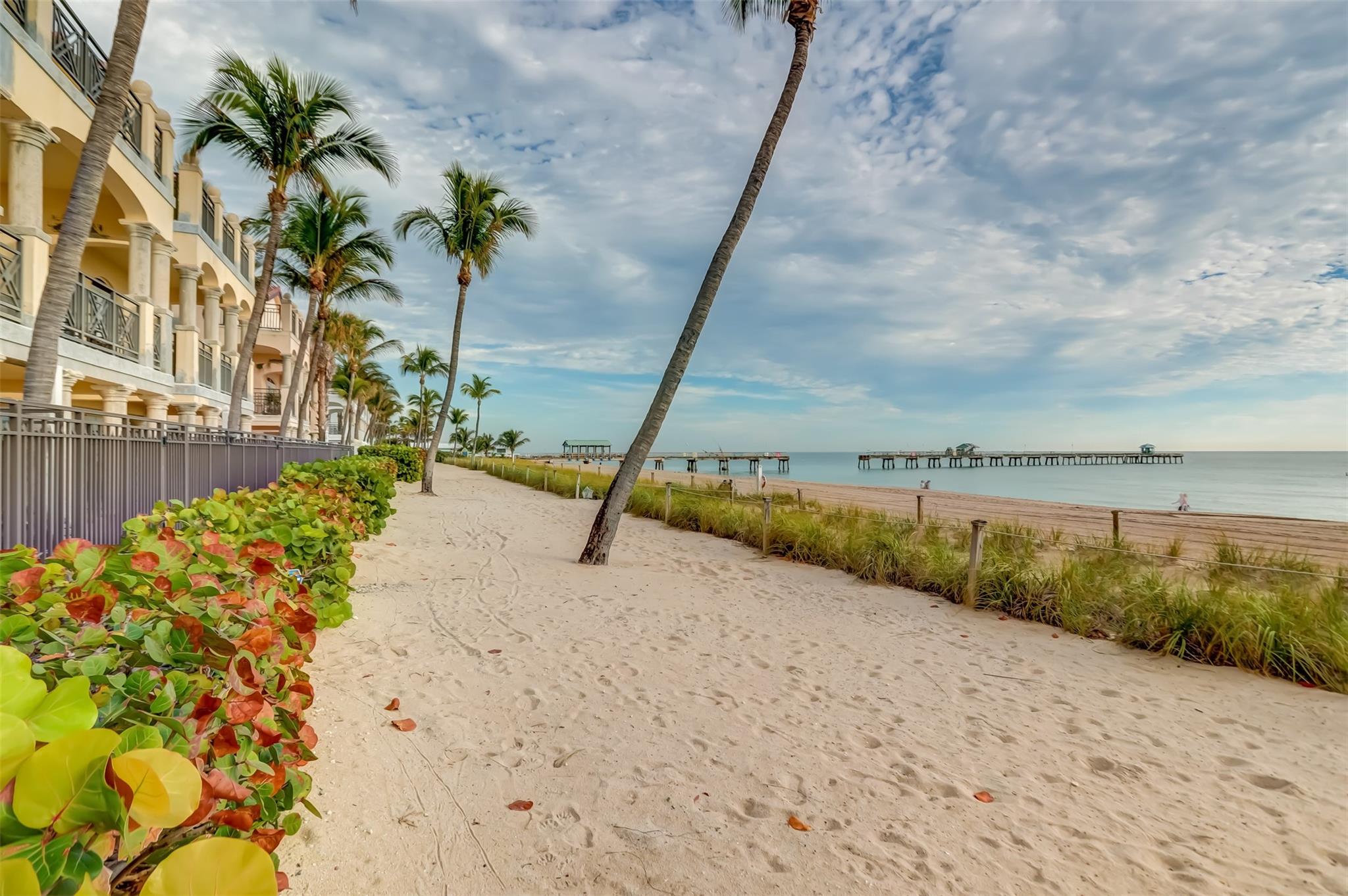 ORIANA AT LAUDERDALE - Residential