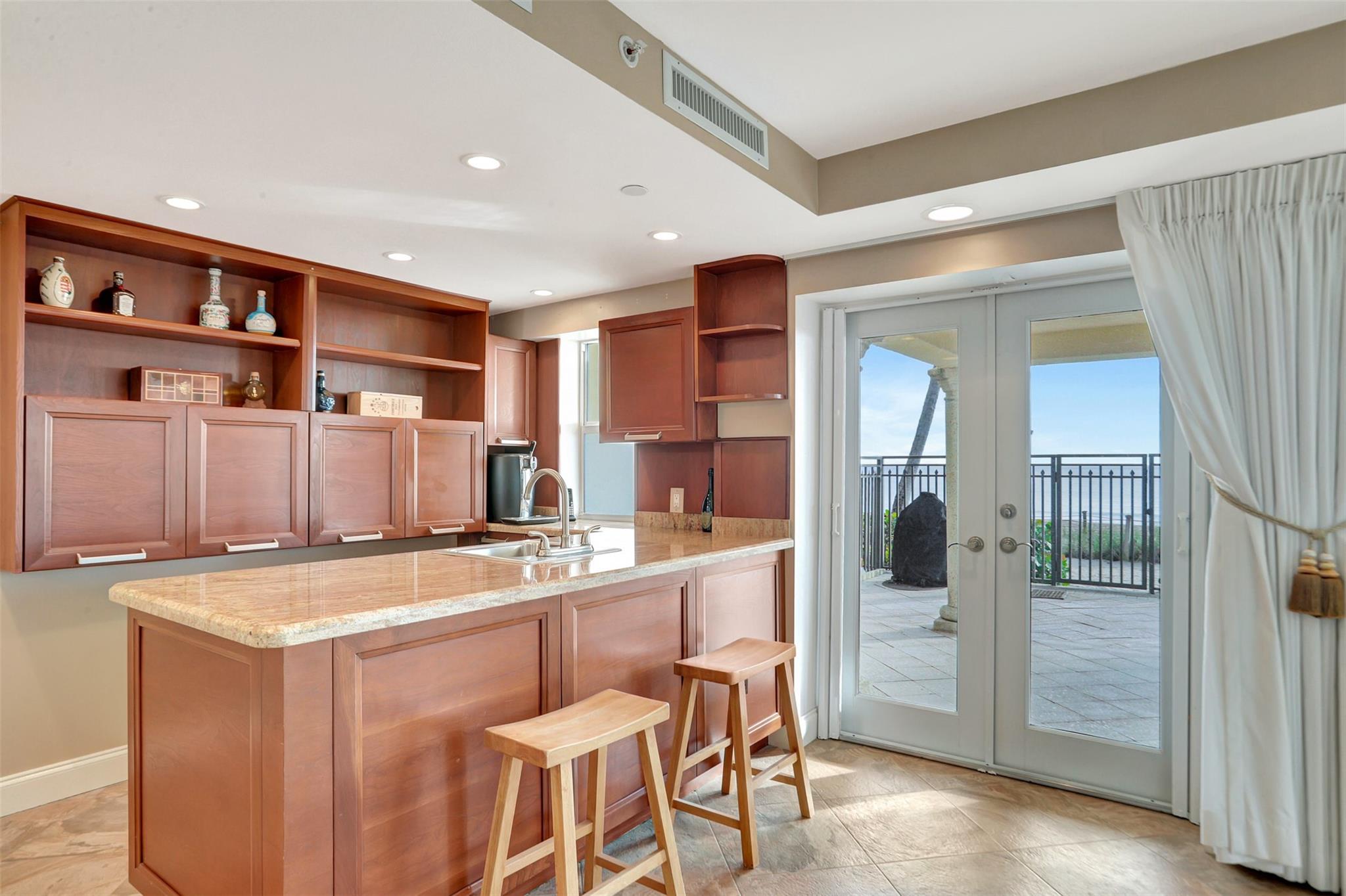 ORIANA AT LAUDERDALE - Residential