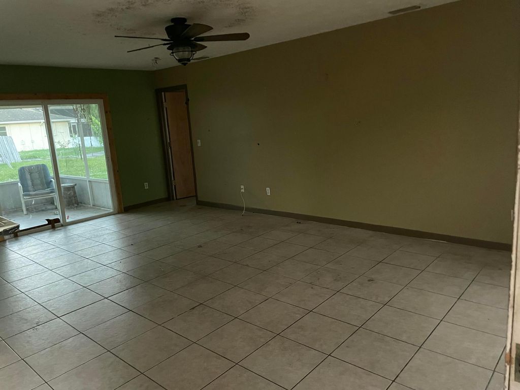 Photo of 765 SE Floresta Drive, Port Saint Lucie, FL 34983 (MLS # R11136183)