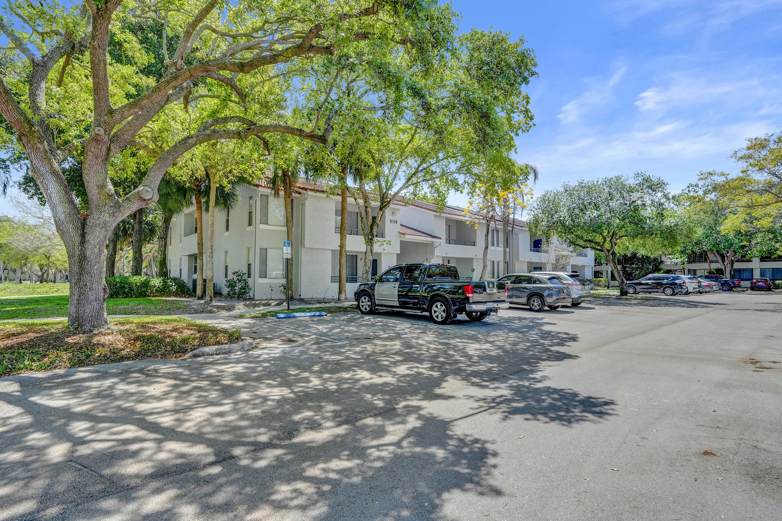 COCO PARC CONDO - Residential