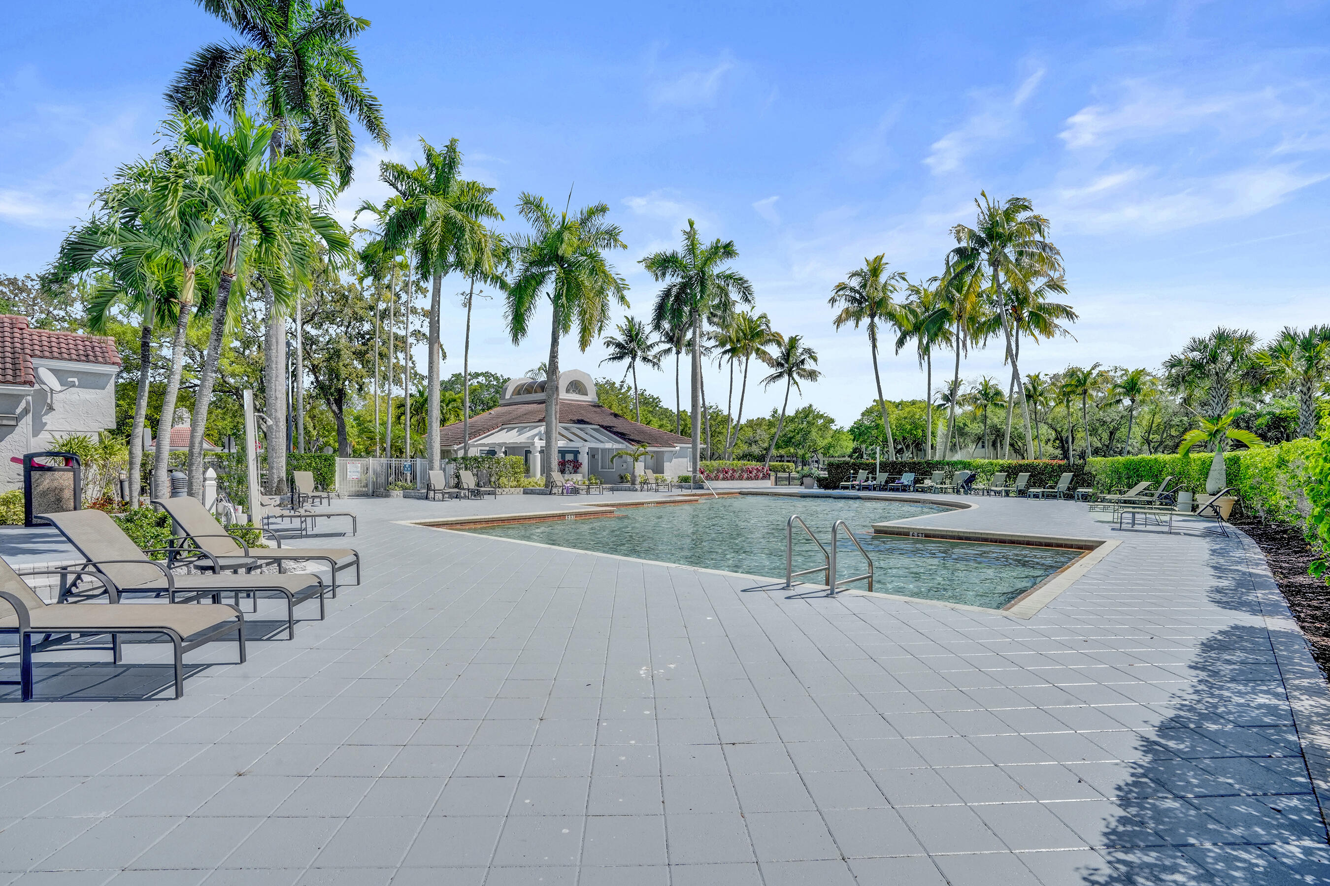 COCO PARC CONDO - Residential