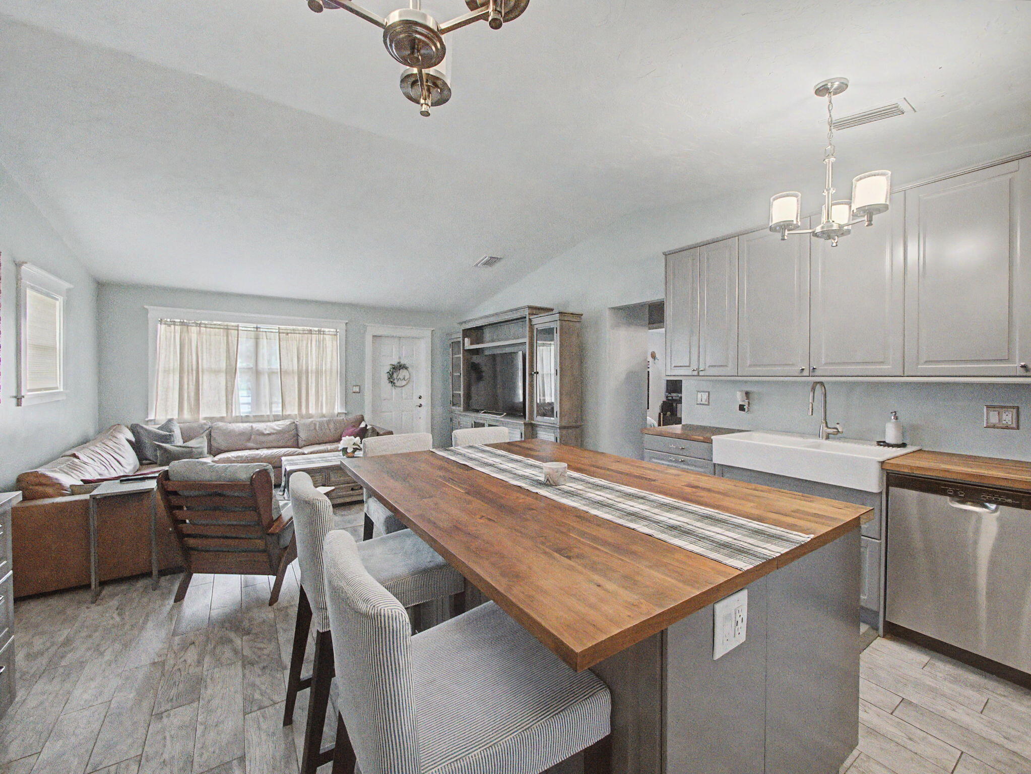 13836 42nd Road N