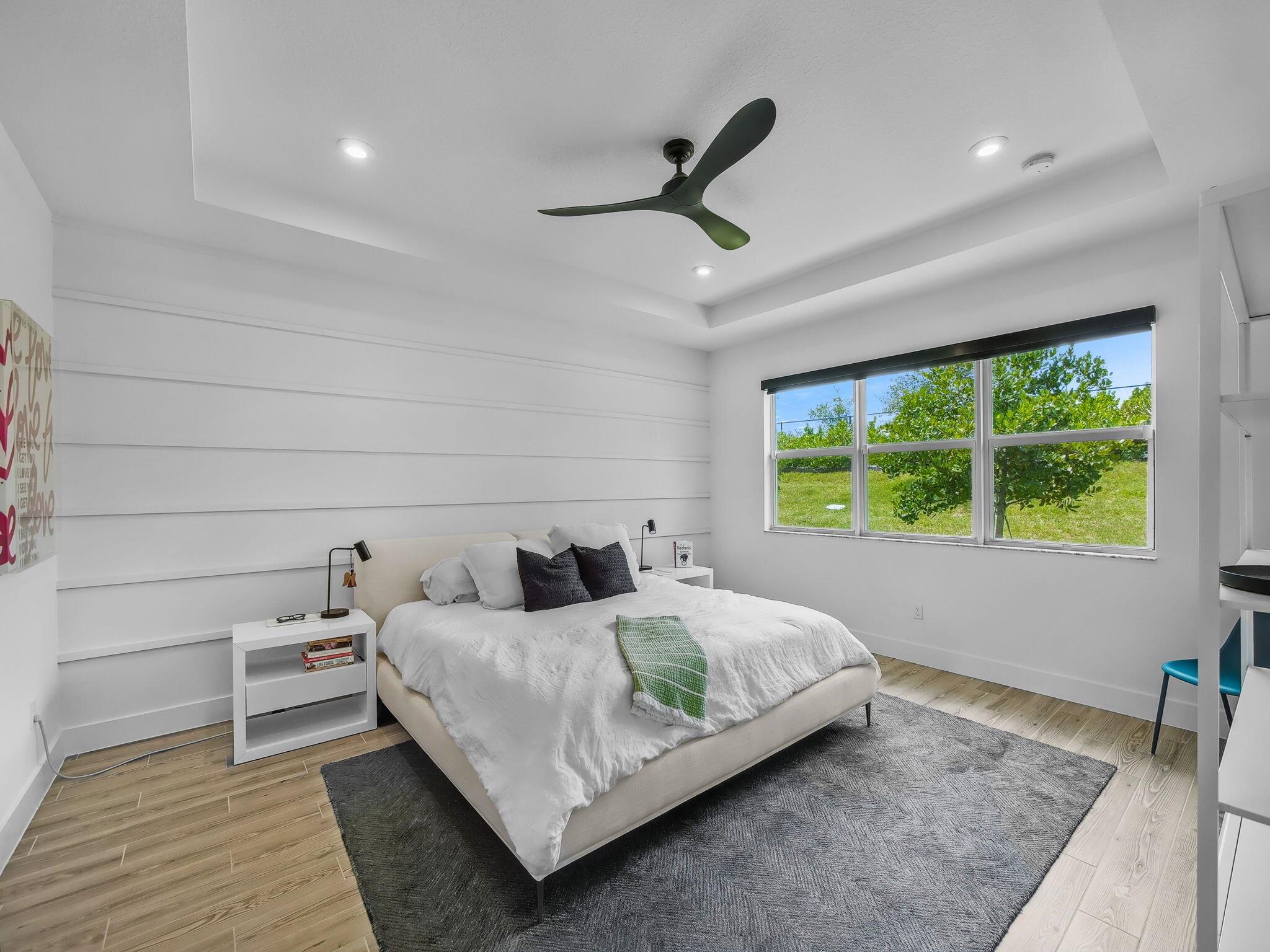 TELARO AT SOUTHERN GROVE - Residential