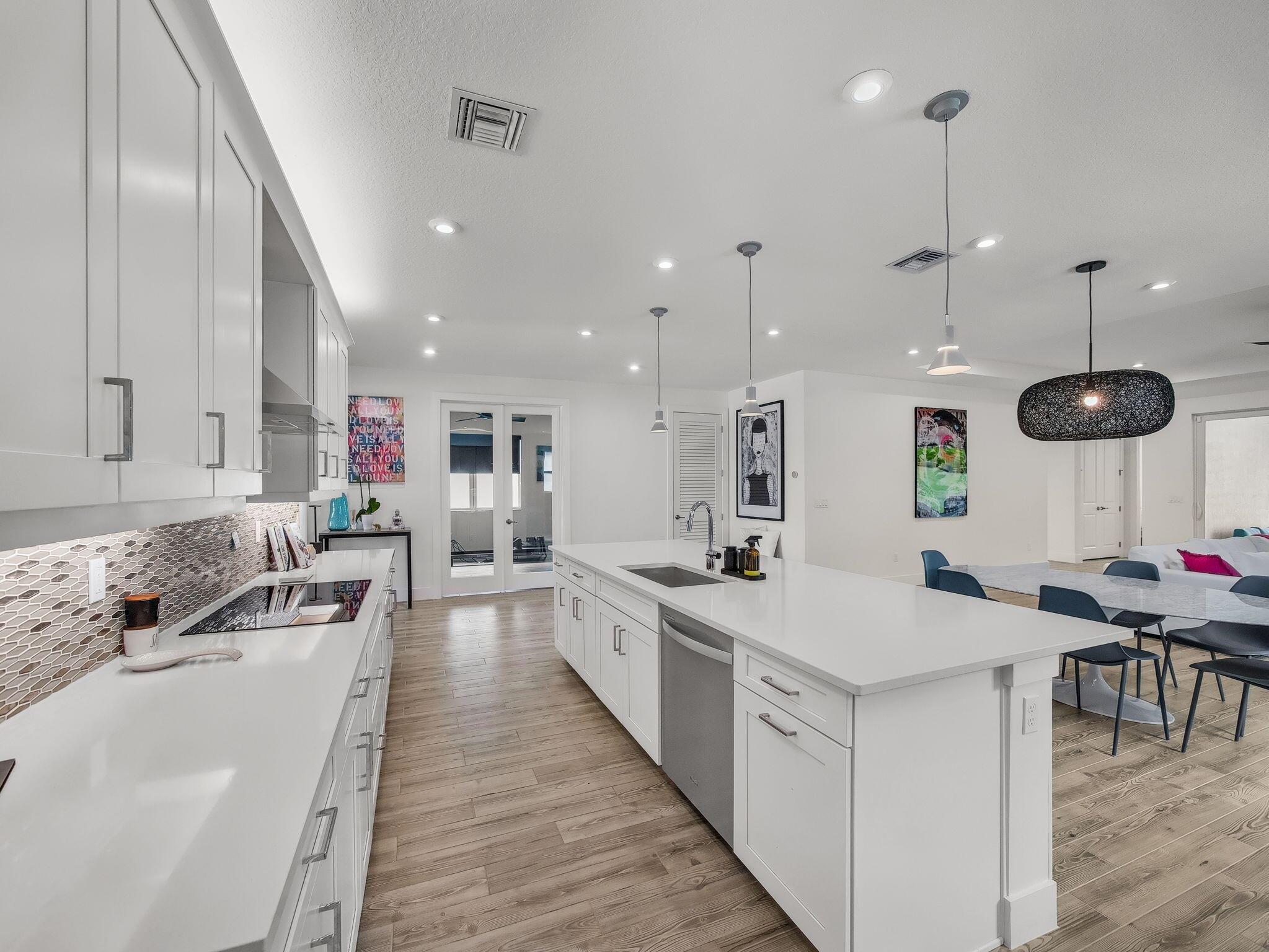 TELARO AT SOUTHERN GROVE - Residential