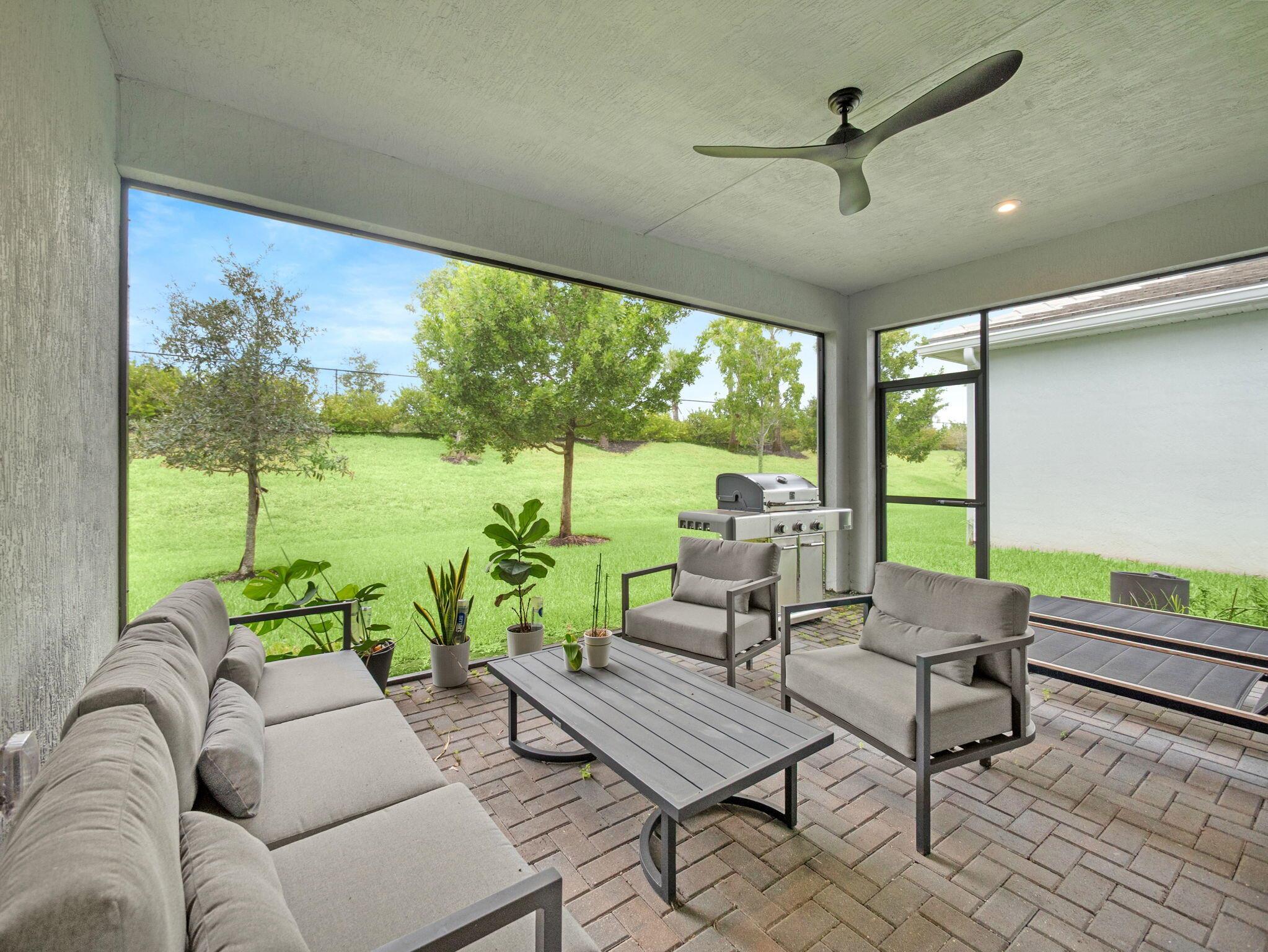 TELARO AT SOUTHERN GROVE - Residential