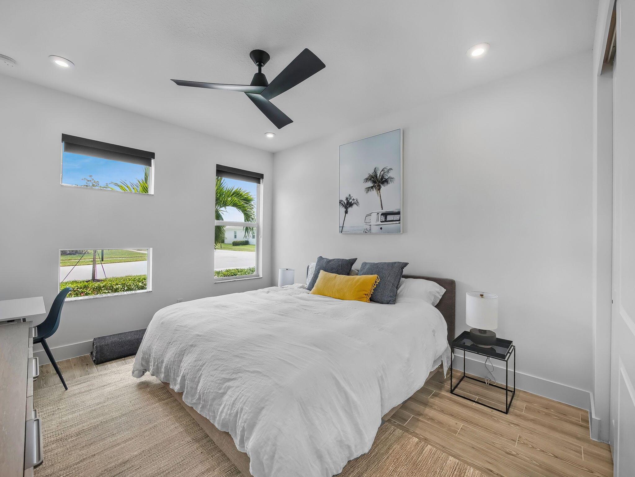 TELARO AT SOUTHERN GROVE - Residential