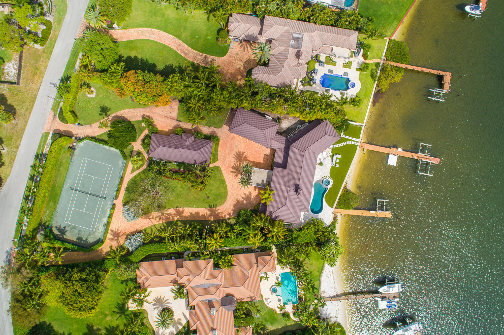 Anchorage Point - Residential