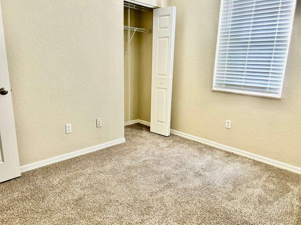 HAMPTON HILLS CONDO - Residential