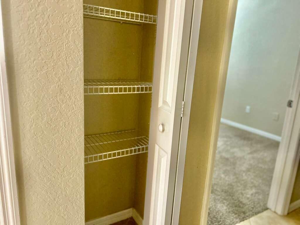 HAMPTON HILLS CONDO - Residential