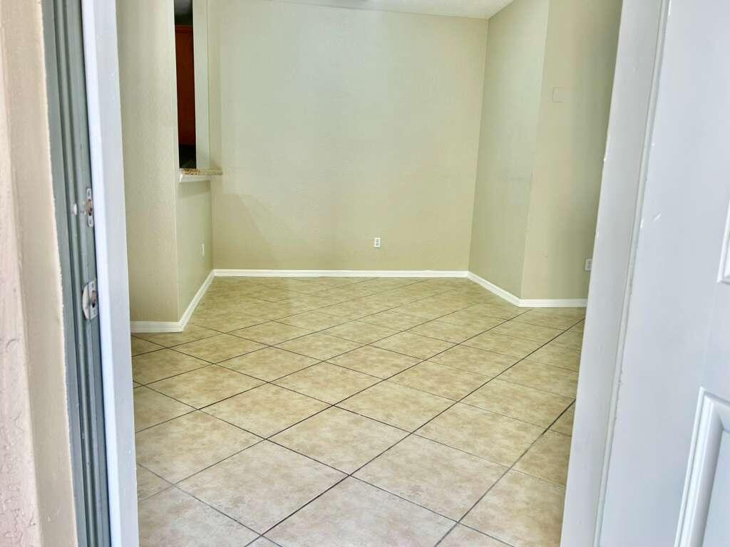 HAMPTON HILLS CONDO - Residential