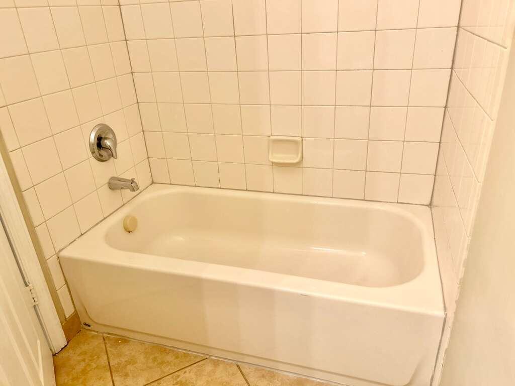 HAMPTON HILLS CONDO - Residential