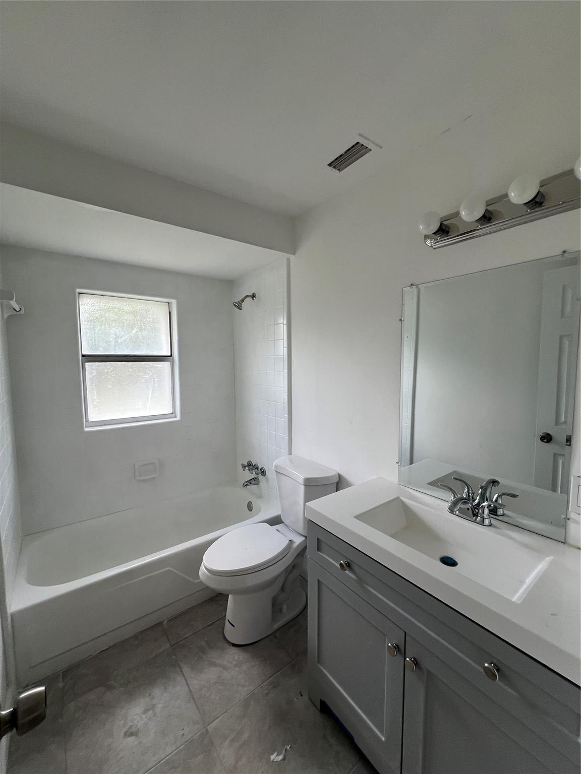 Sheraton Plaza Unit 2 Rep - Residential Lease