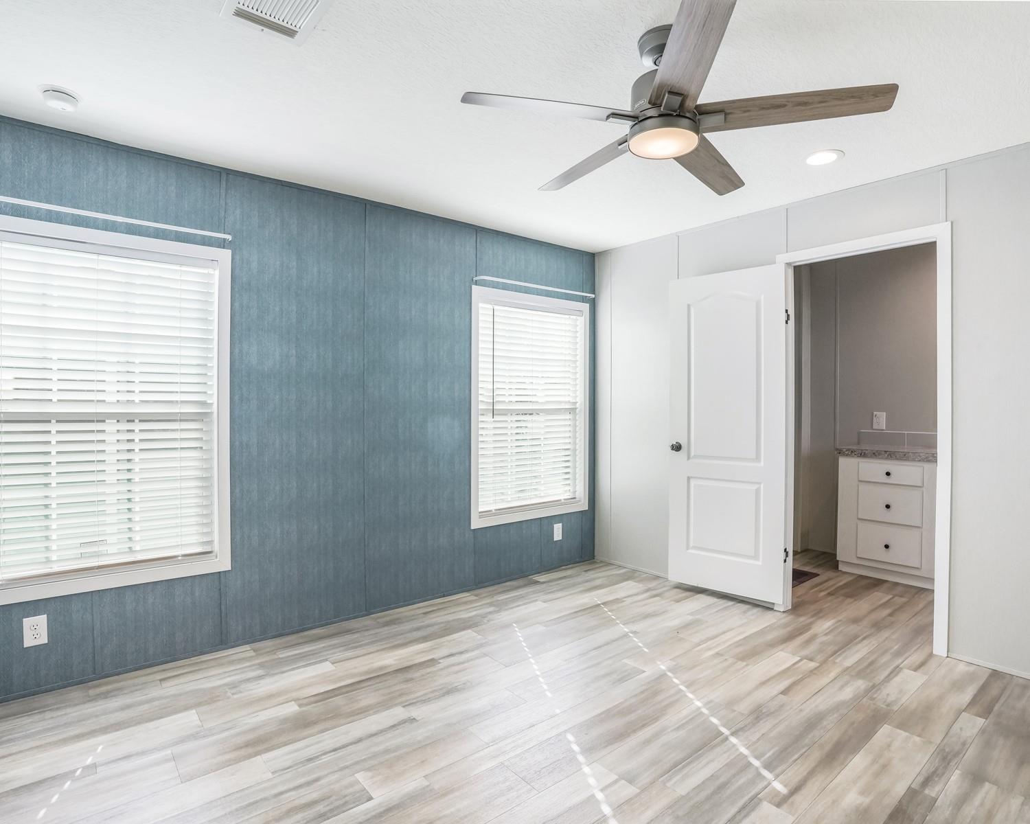 Ravenswood Estates & Mari - Residential