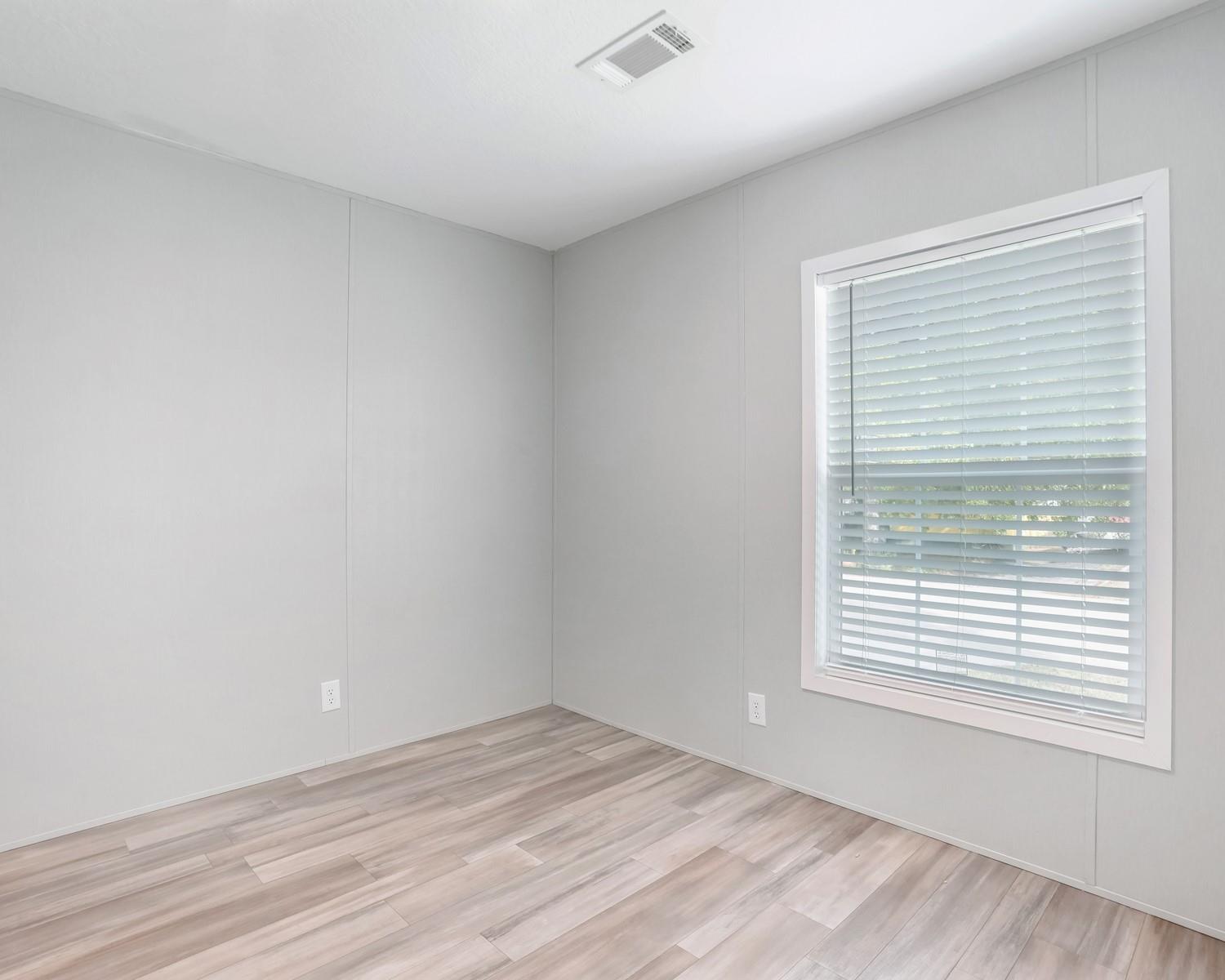 Ravenswood Estates & Mari - Residential