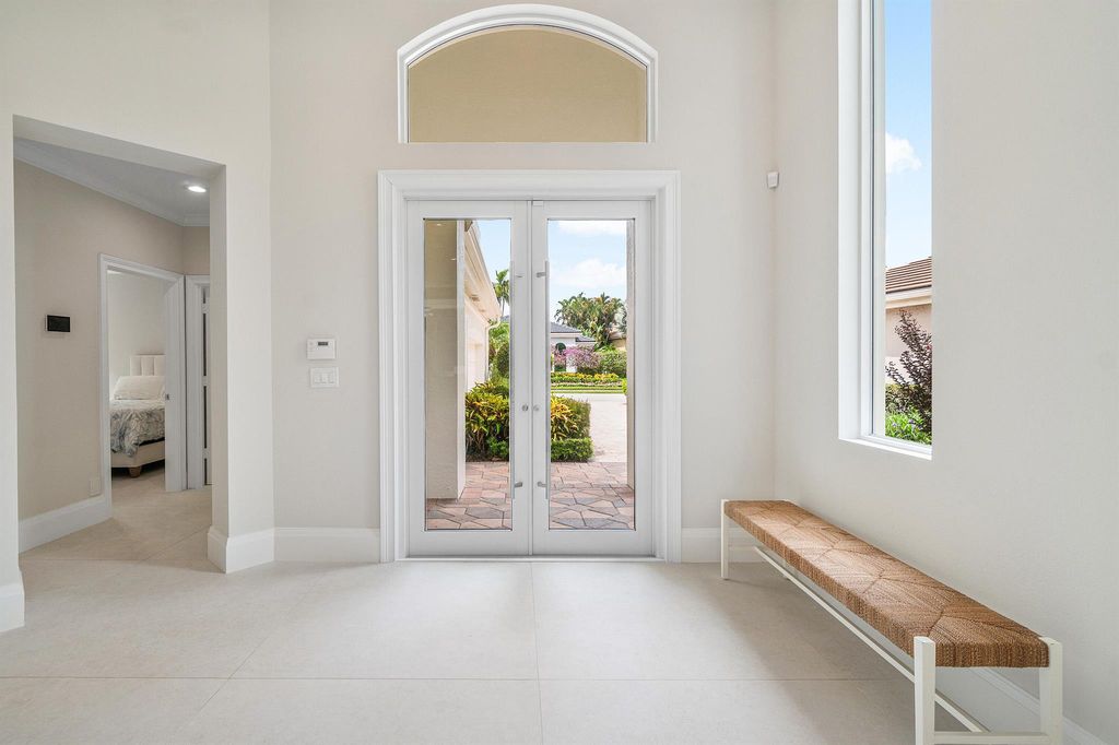 Photo of 262 Isle Way, Palm Beach Gardens, FL 33418 (MLS # R11123112)