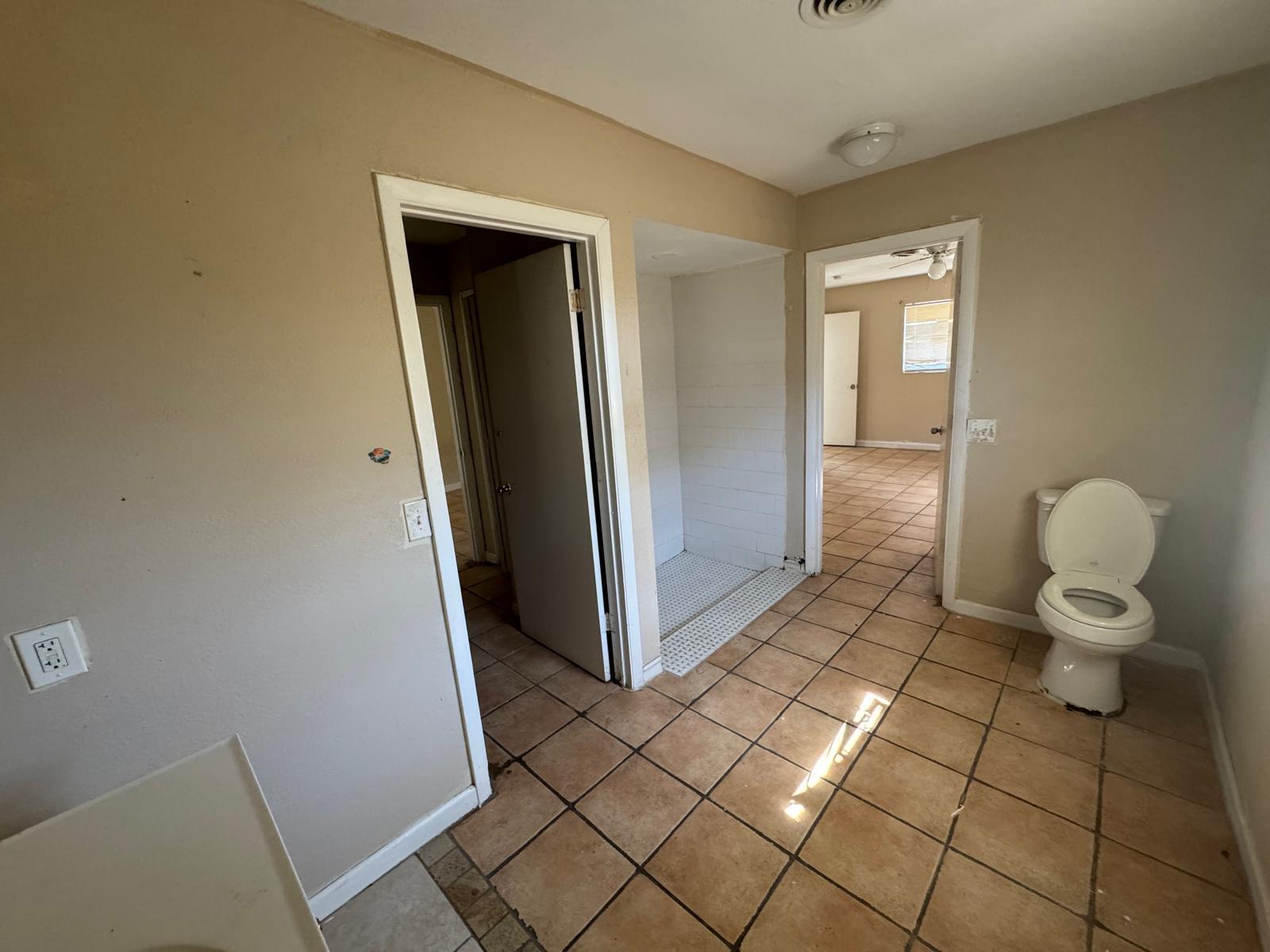 HAVERHILL ACRES - Residential Lease