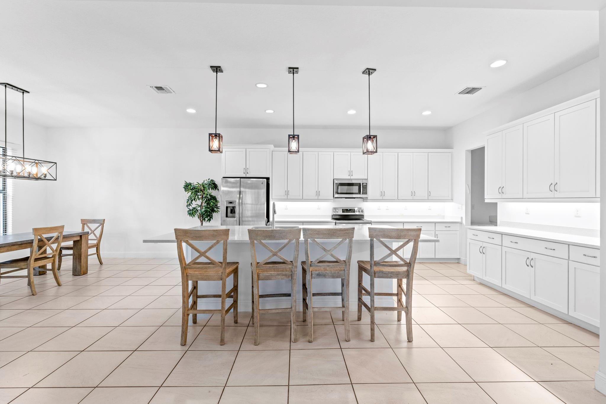 Coral Lago - Residential Lease