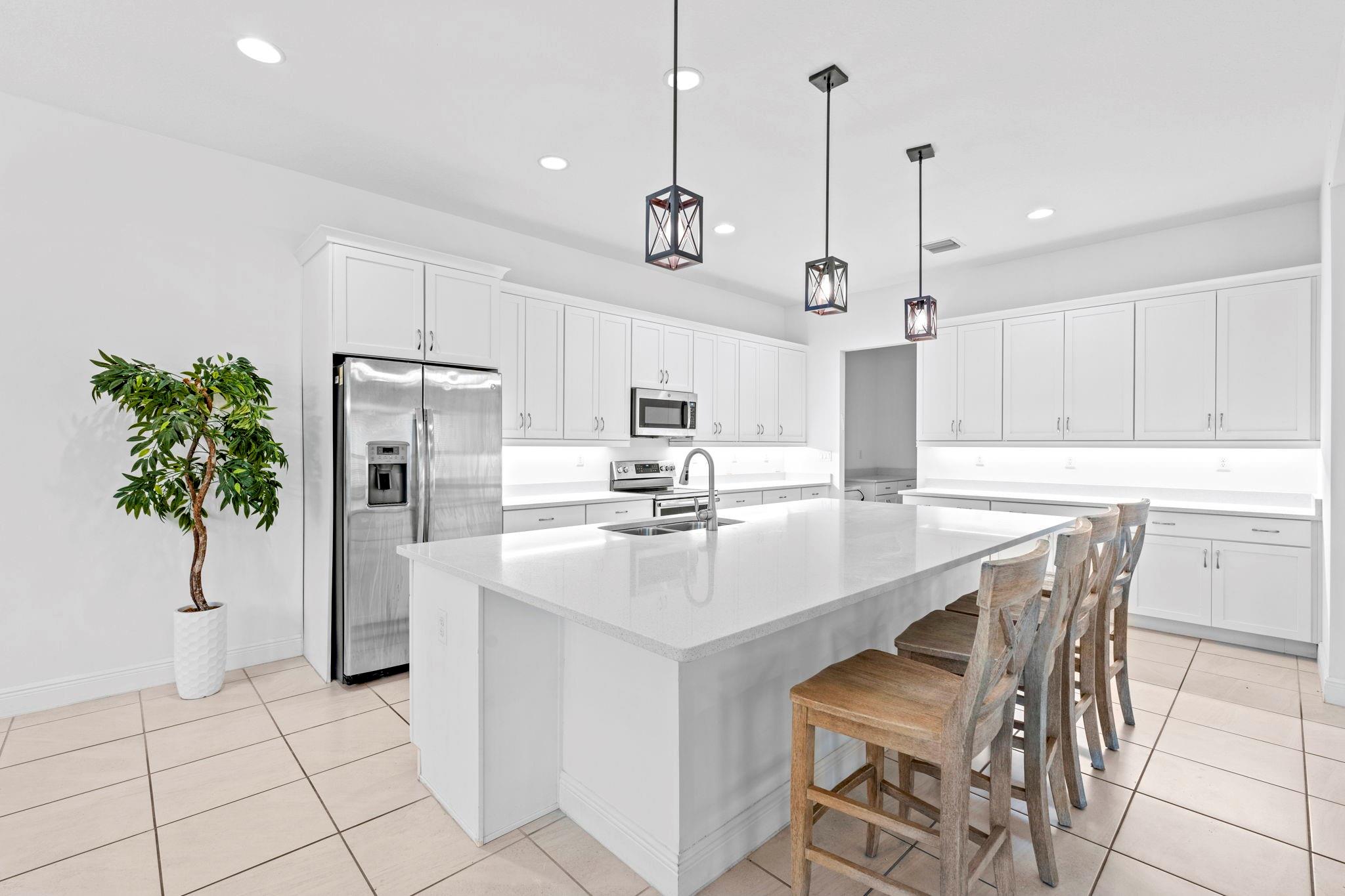 Coral Lago - Residential Lease