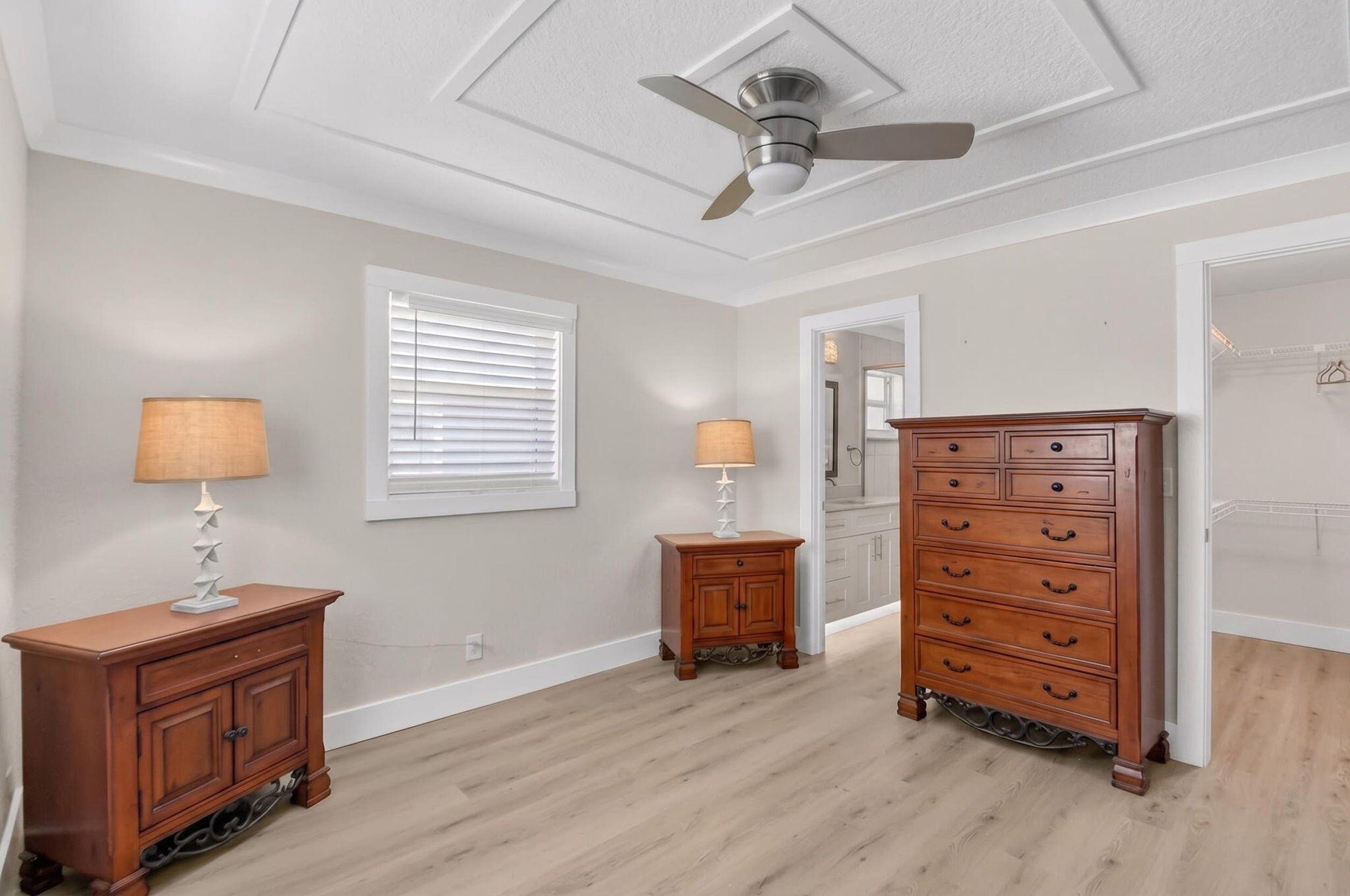 PALM BEACH LEISUREVILLE SEC 8 - Residential